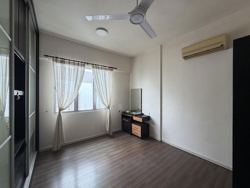 Kondominium untuk Dijual di Straits Regency - Lewis Kam - Bedroom - PropertyGuru.com.my