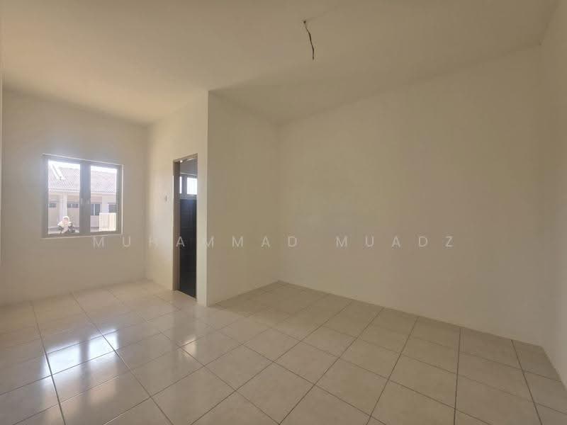 1-storey Terraced House for Sale in Hulu Kuantan (Pahang) - Muhammad Muadz - Living Room - PropertyGuru.com.my