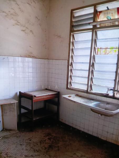 Rumah Flat untuk Dijual di Stulang Laut - Angela Wong - Kitchen - PropertyGuru.com.my