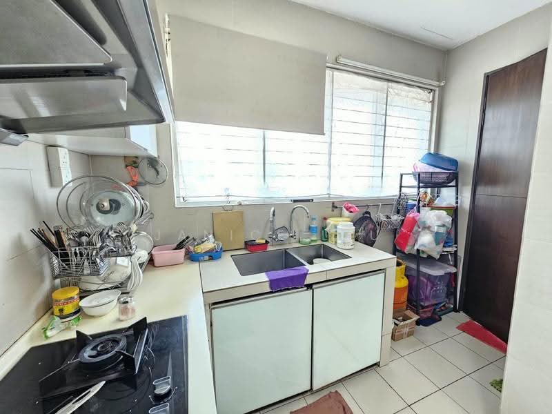 2.5-storey Terraced House for Sale in Kajang (Selangor) - Janice Lau - Kitchen - PropertyGuru.com.my
