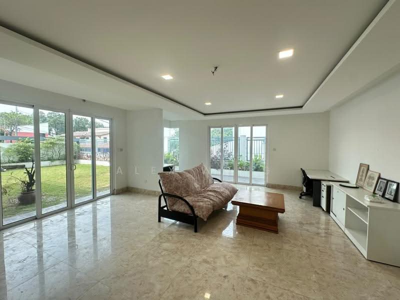 Bungalow House for Sale in Kuala Lumpur (Kuala Lumpur) - Alex Wong - Living Room - PropertyGuru.com.my