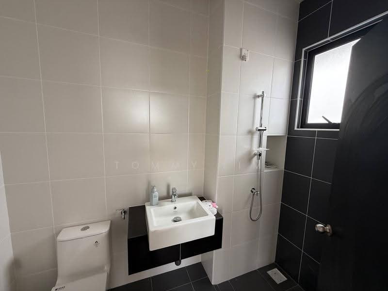 Cluster House for Sale in Eco Botanic (Iskandar Puteri (Nusajaya)) - Tommy Lim - Bathroom - PropertyGuru.com.my