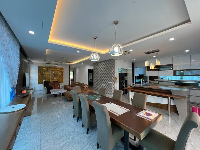 Bungalow House for Sale in Taman Equine (Seri Kembangan) - Alex Wong - Living Room - PropertyGuru.com.my
