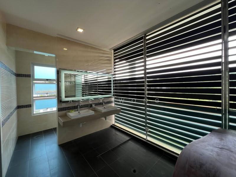 Bungalow House for Sale in Taman Equine (Seri Kembangan) - Alex Wong - Bathroom - PropertyGuru.com.my