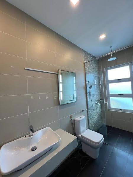 Bungalow House for Sale in Taman Equine (Seri Kembangan) - Alex Wong - Bathroom - PropertyGuru.com.my