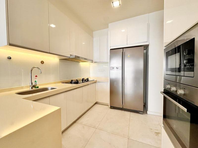 Kondominium untuk Dijual di Setia V Residences - Allen Yeoh - Kitchen - PropertyGuru.com.my