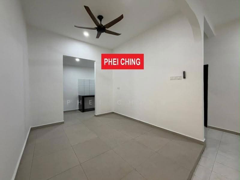 Bungalow House for Sale in Taman Markisah (Bukit Mertajam) - Phei Ching - Living Room - PropertyGuru.com.my