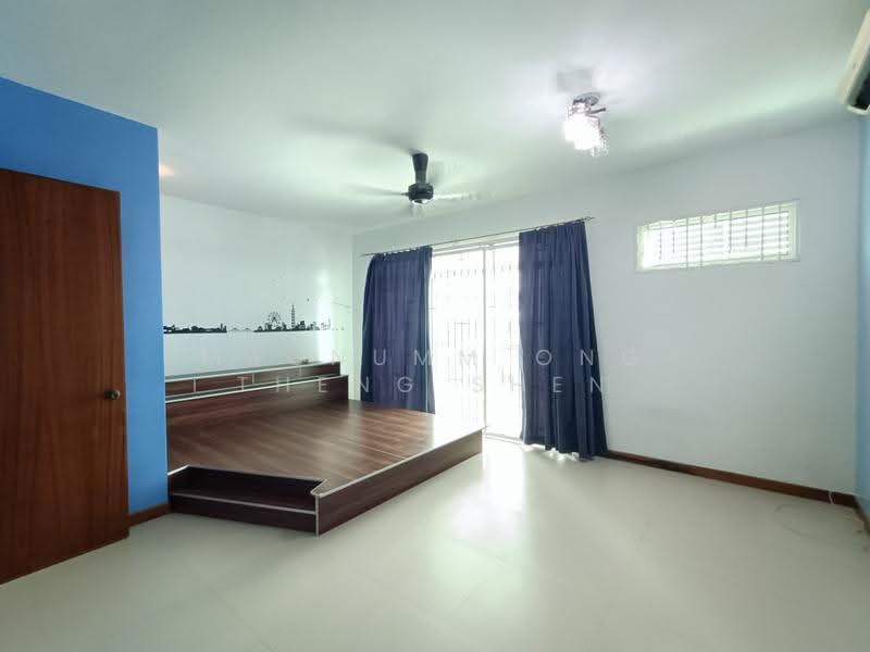 3-storey Terraced House for Sale in Jelutong (Penang) - Magnumm Ong Theng Shen - Bedroom - PropertyGuru.com.my