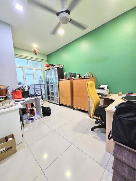 Rumah Teres 2-Tingkat untuk Dijual di TAMAN PUCHONG UTAMA (Puchong) - Wendy Chin - Study - PropertyGuru.com.my