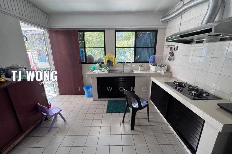 Semi-Detached House for Sale in Kota Kinabalu (Sabah) - TJ Wong - Kitchen - PropertyGuru.com.my