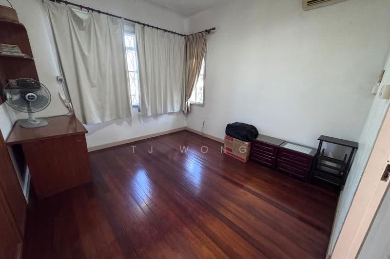 Semi-Detached House for Sale in Kota Kinabalu (Sabah) - TJ Wong - Master Room with attached bath - PropertyGuru.com.my