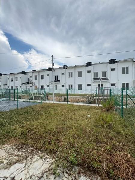 2-storey Terraced House for Sale in Bandar Enstek (Negeri Sembilan) - Amber Yiew - Exterior - PropertyGuru.com.my