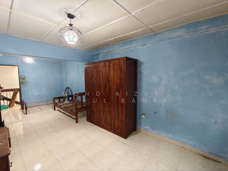 2-storey Terraced House for Sale in SS14 (Subang Jaya) - Mohd Aizat Saiful Bahri - Bedroom - PropertyGuru.com.my