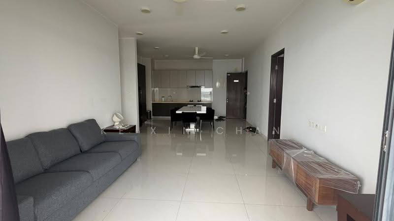 Condominium for Rent at Royal Strand @ Country Garden Danga Bay - Ke Xin Chan - Living Room - PropertyGuru.com.my