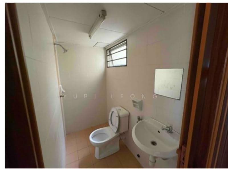 Rumah Bandar untuk Dijual di Batu Caves (Selangor) - Yubi Leong - Bathroom - PropertyGuru.com.my