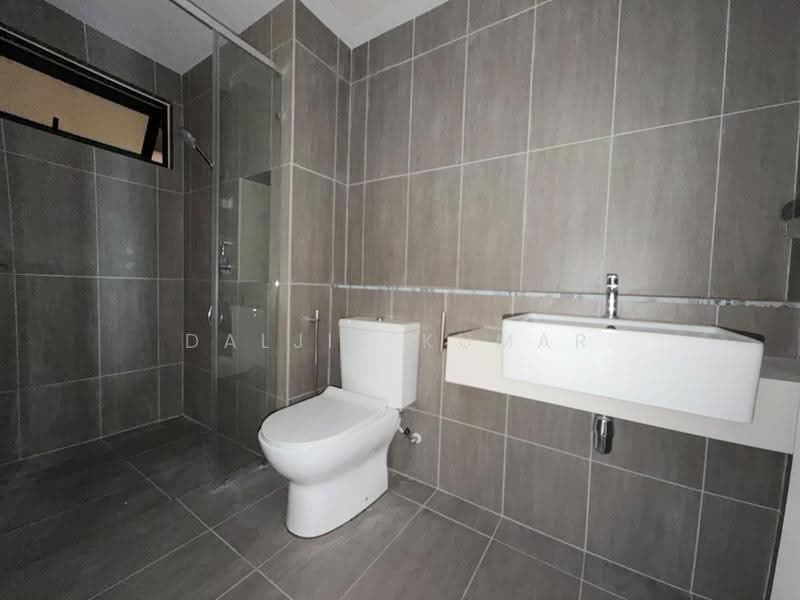 Kondominium untuk Dijual di The Pulse Residence - Daljit Kumar - Bathroom - PropertyGuru.com.my