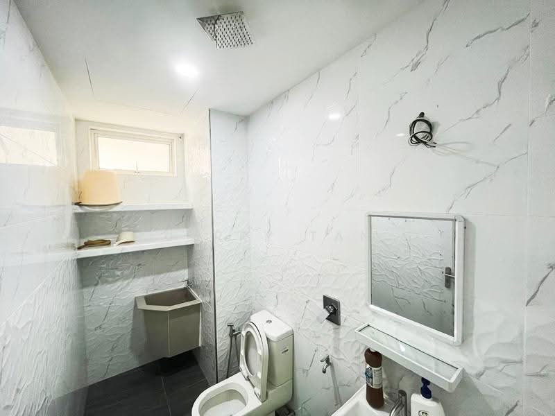 Service Residence for Rent at Straits Garden Residence - Jerry Tan - Bathroom - PropertyGuru.com.my