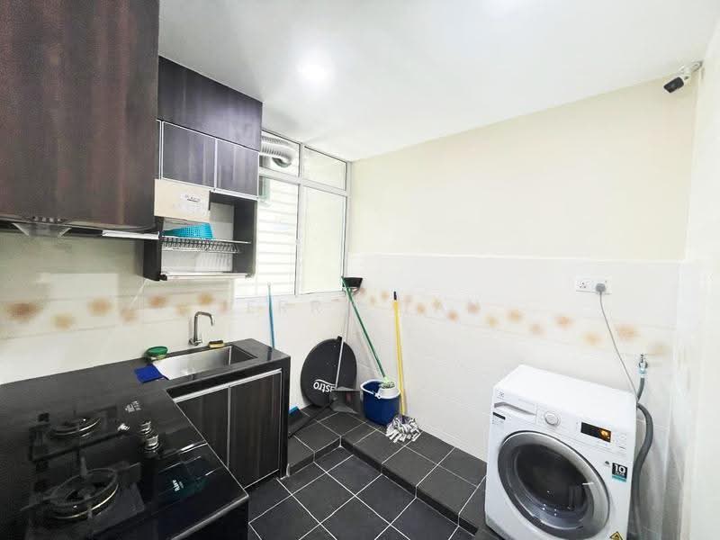Service Residence for Rent at Straits Garden Residence - Jerry Tan - Kitchen - PropertyGuru.com.my
