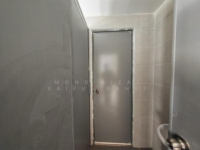2-storey Terraced House for Sale in Bandar Ekar (Rantau) - Mohd Aizat Saiful Bahri - Bathroom - PropertyGuru.com.my