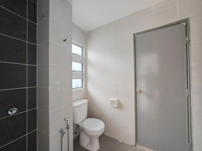2-storey Terraced House for Sale in Bandar Ekar (Rantau) - Mohd Aizat Saiful Bahri - Bathroom - PropertyGuru.com.my