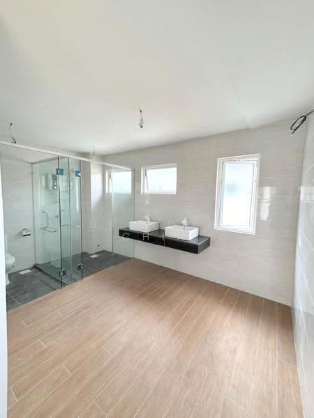 3-storey Terraced House for Rent in Taman Sri Manja (Petaling Jaya) - Brandon Chia - Bathroom - PropertyGuru.com.my