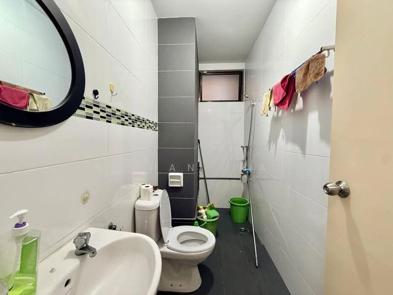 Banglo Pautan untuk Dijual di Taman Adda Heights (Tebrau) - Nathan Chan - Bathroom - PropertyGuru.com.my