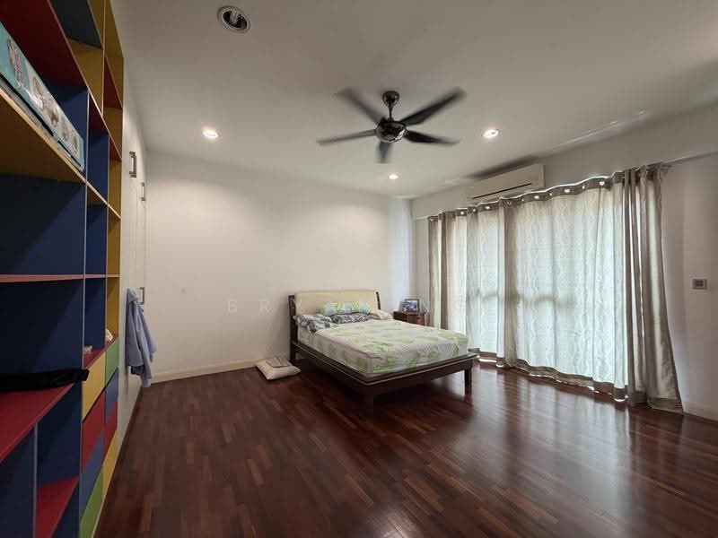 Rumah Teres 3-Tingkat untuk Dijual di Taman Taming Indah 2 (Bandar Sungai Long) - Bryan Ng - Bedroom - PropertyGuru.com.my