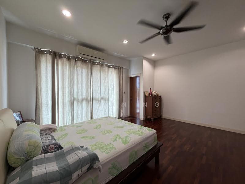 Rumah Teres 3-Tingkat untuk Dijual di Taman Taming Indah 2 (Bandar Sungai Long) - Bryan Ng - Bedroom - PropertyGuru.com.my