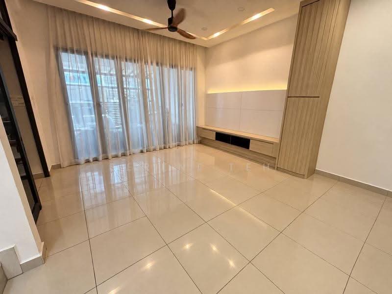 2-storey Terraced House for Sale in Bandar Indahpura (Kulai) - Serene Teh - Living Room - PropertyGuru.com.my