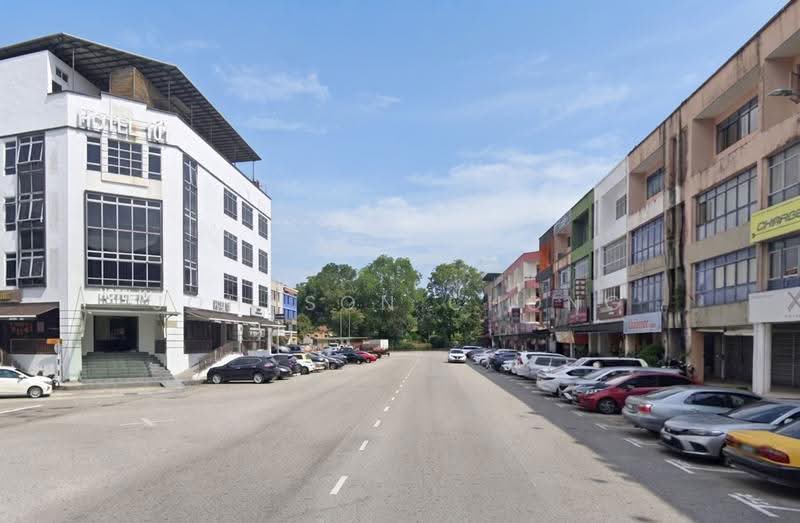Shop for Rent in Bandar Baru Permas Jaya (Permas Jaya) - Johnson Chong - Exterior - PropertyGuru.com.my