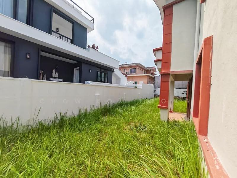 Terraced House for Rent in Bandar Putra Permai (Seri Kembangan) - Chow Kok Toong - Exterior - PropertyGuru.com.my