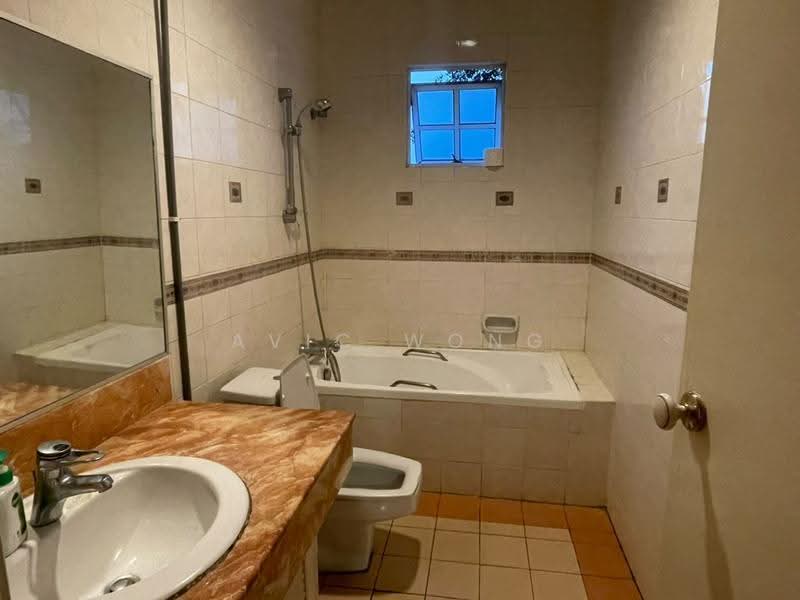 Kondominium untuk Dijual di The Sanctuary - Avic Wong - Bathroom - PropertyGuru.com.my