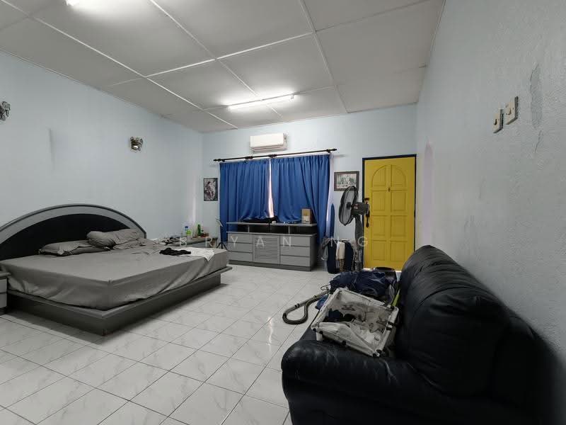 2-storey Terraced House for Sale in Taman Connaught (Cheras) - Bryan Ng - Bedroom - PropertyGuru.com.my