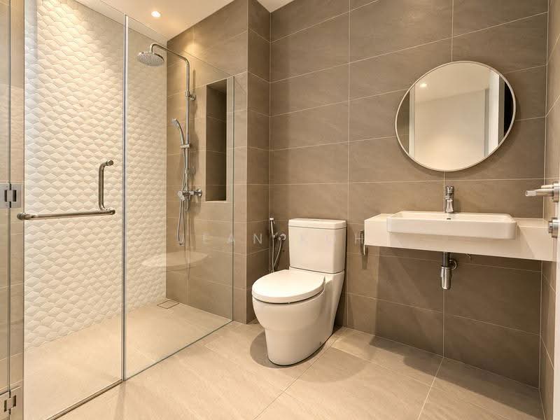 Kediaman Servis untuk Dijual di Quill Residence - Jean Koh - Bathroom - PropertyGuru.com.my