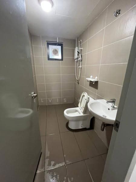 Service Residence for Sale at M Centura - Elvis Kok - Bathroom - PropertyGuru.com.my