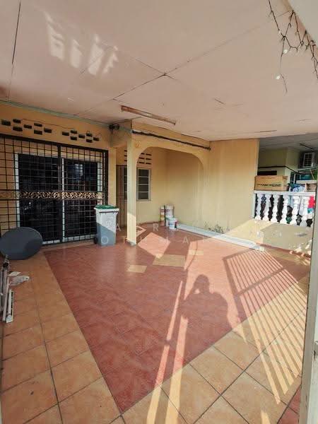 Rumah Teres 1-Tingkat untuk Dijual di Taman Cempaka (Senawang) - Azrul Othman - Exterior - PropertyGuru.com.my