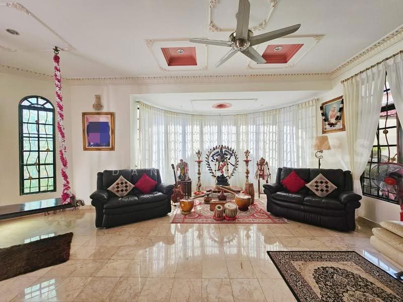 Bungalow House for Sale in Kota Kemuning (Shah Alam) - Daniel Kok - Living Room - PropertyGuru.com.my