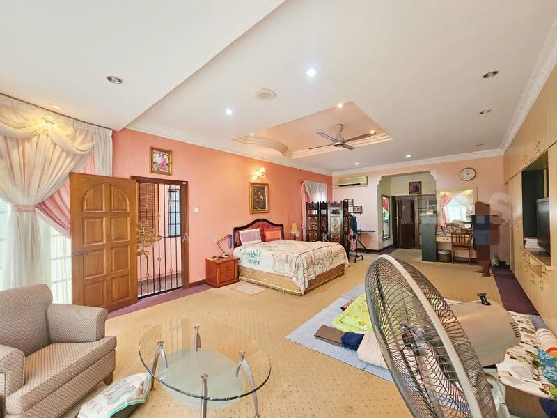 Bungalow House for Sale in Kota Kemuning (Shah Alam) - Daniel Kok - Bedroom - PropertyGuru.com.my