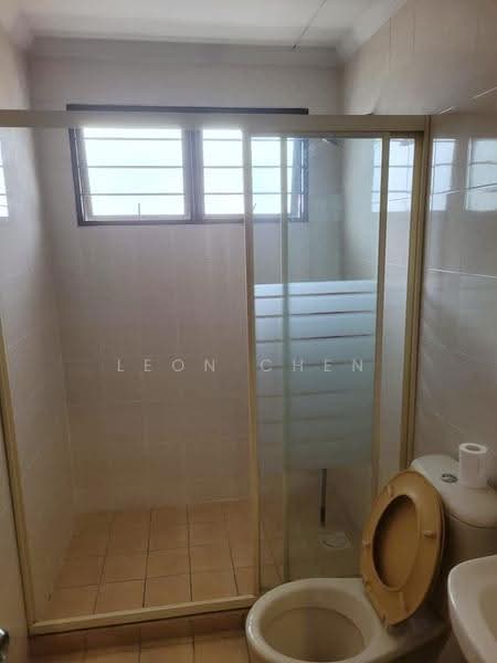 Terraced House for Sale in Bandar Utama (Selangor) - Leon Chen - Bathroom - PropertyGuru.com.my