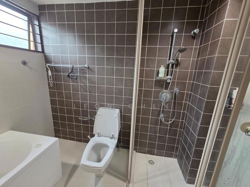 Terraced House for Sale in Bandar Utama (Selangor) - Leon Chen - Bathroom - PropertyGuru.com.my