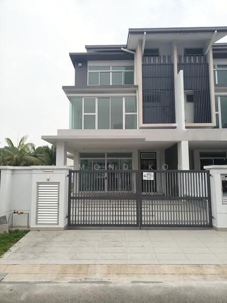 3-storey Terraced House for Sale in Skudai (Johor) - Jasmond Koh - Exterior - PropertyGuru.com.my
