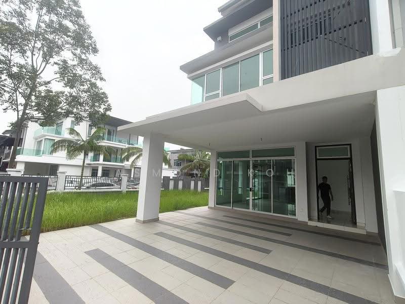 3-storey Terraced House for Sale in Skudai (Johor) - Jasmond Koh - Exterior - PropertyGuru.com.my