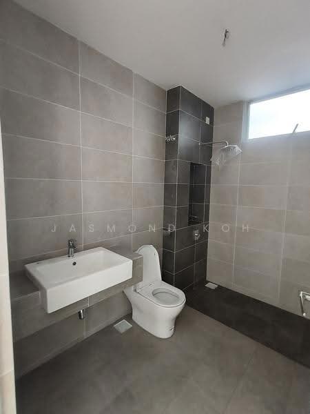 3-storey Terraced House for Sale in Skudai (Johor) - Jasmond Koh - Bathroom - PropertyGuru.com.my