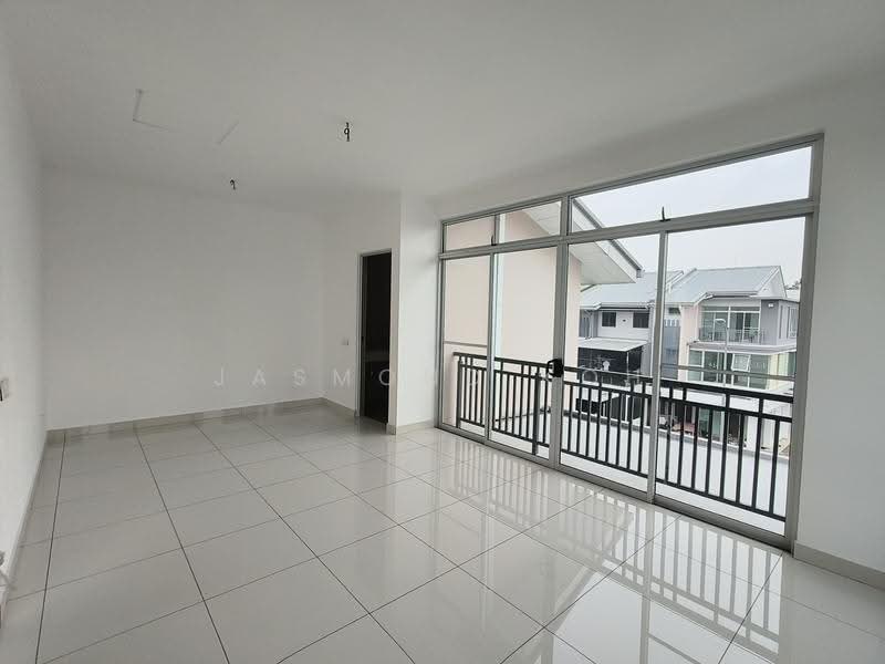 3-storey Terraced House for Sale in Skudai (Johor) - Jasmond Koh - Balcony - PropertyGuru.com.my
