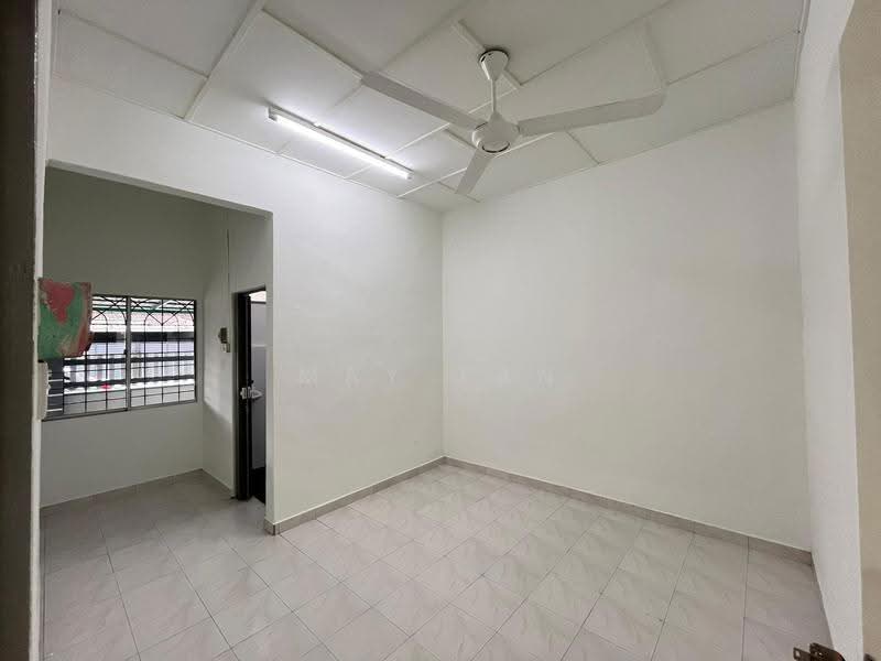 Rumah Teres 1-Tingkat untuk Dijual di Taman Puteri (Kluang) - May Tan - PropertyGuru.com.my