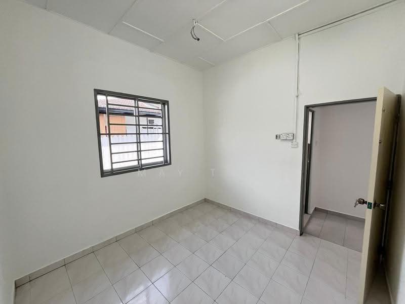 Rumah Teres 1-Tingkat untuk Dijual di Taman Puteri (Kluang) - May Tan - PropertyGuru.com.my