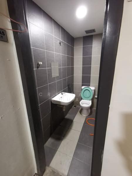 Shop for Rent in Sentul (Kuala Lumpur) - Crystal Chua - Bathroom - PropertyGuru.com.my