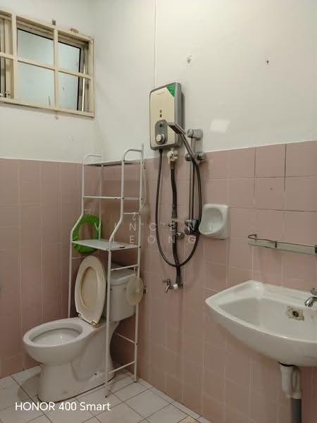 Rumah Berkembar untuk Dijual di Kota Kinabalu (Sabah) - Vincent Leong - Bathroom - PropertyGuru.com.my