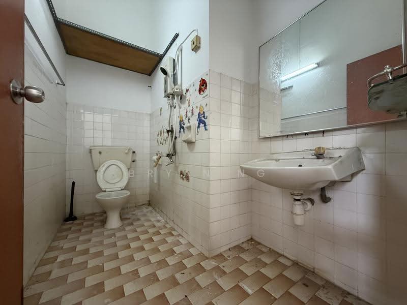 2-storey Terraced House for Sale in Pandan Indah (Ampang) - Bryan Ng - Bathroom - PropertyGuru.com.my