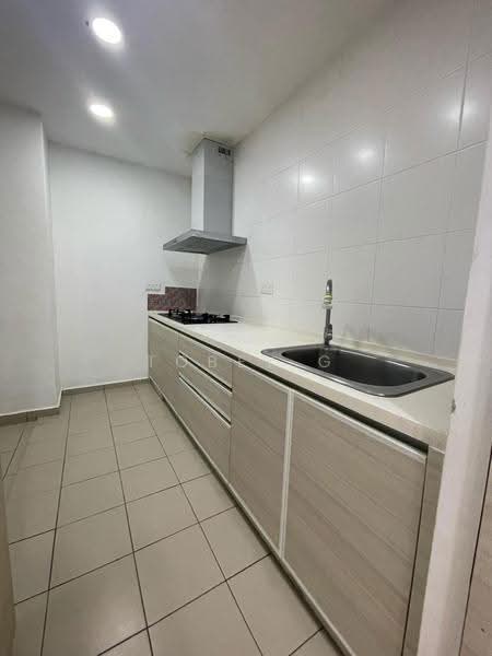Kondominium untuk Disewa di Windows on The Park - Tobey G - Kitchen - PropertyGuru.com.my